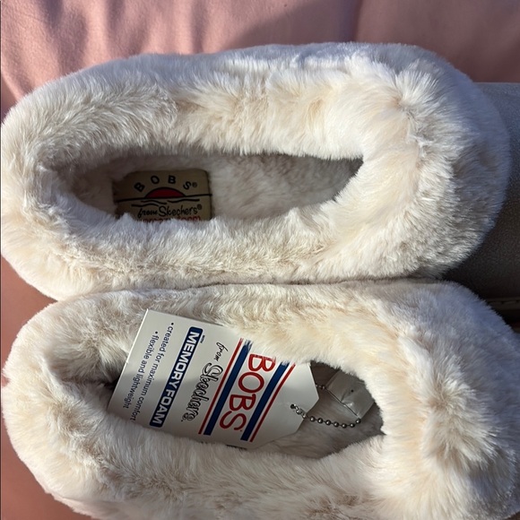 Skechers BOBS Cream Plush Slippers - Picture 3 of 5